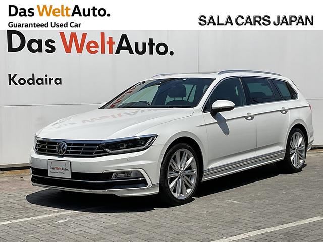 フォルクスワーゲン パサートヴァリアント ２ ０ｔｓｉ ｒライン 認定中古車ａｃｃｄｓｇレザーステアリングレザーシフトノブバックカメラパワーテールゲートｌｅｄヘッドライトパドルシフトフルオートエアコンシートヒーター障害物センサー レーンチェンジアシスト