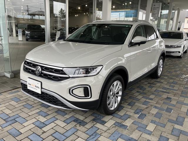 ＴＤＩ　スタイル　オートライトシステム　デイタイムランニングライト　イモビライザー　エマージェンシーストップシグナル　リヤフォグランプ　２ゾーンフルオートエアコン　フレッシュエアフィルター　コンフォートシート