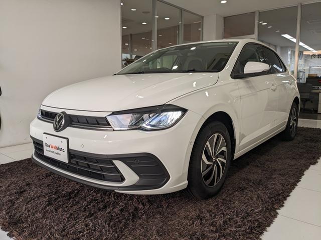 状態良好！大人気のコンパクトカ―が入庫しました☆ 白色がとても美しい『ＰＯＬＯ』になります！是非ご覧くださいませ♪