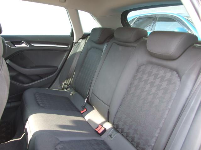 スポーツバック1.4TFSI MMIナビ リアカメ キセノン(10枚目)