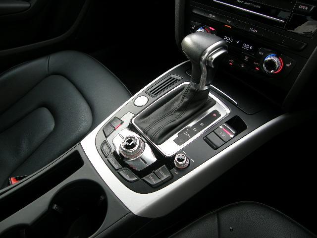 2.0TFSI シートヒーター付きパーシャルレザーシート アダプティブクルコン サイド&レーンアシスト リアカメラ&コーナーセンサー LEDポジションランプ&バイキセノンヘッドライト MMIナビ&地デジ(19枚目)