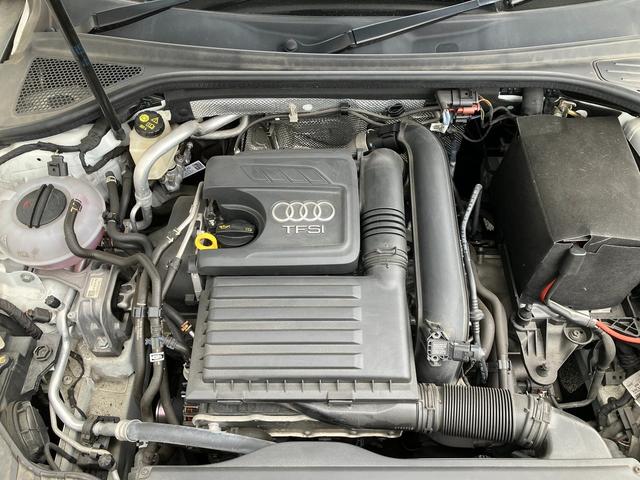 Ａ３セダン １．４ＴＦＳＩ　ＭＭＩナビゲーション　アダプティブクルーズコントロール　リヤカメラ　コーナーセンサー　キセノンヘッドライト　１７インチアルミ　ＴＶチューナー　スマートキー（30枚目）