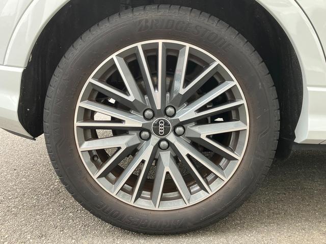Ｑ３スポーツバック ３５ＴＦＳＩ　Ｓライン　アダプティブクルーズコントロール　レーンアシスト　バーチャルコックピット　スマートフォンインターフェイス　ハーフレザーシート　シートヒーター　サラウンドビューカメラ　１９インチアルミ（16枚目）