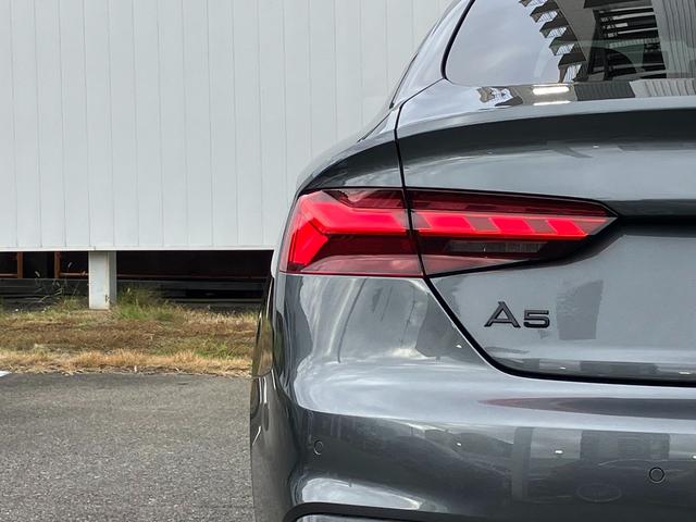 A5スポーツバック 45TFSIクワトロ Sライン アダプティブクルーズコントロール サイドアシスト レーンアシスト HDマトリクスレーザーライト サラウンドビューカメラ バーチャルコックピット ハーフレザーシート 電動シート シートヒーター(13枚目)