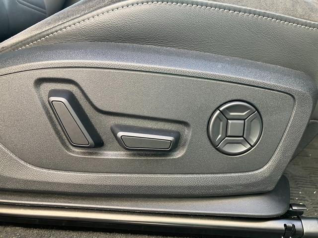 Ｑ３ ３５ＴＦＳＩ　Ｓライン　スマートフォンインターフェイス　ブラックスタイリング　プライバシーガラス　アダプティブクルーズコントロール　サイドアシスト　レーンアシスト　パーシャルレザーシート　シートヒーター　１９インチアルミ（20枚目）