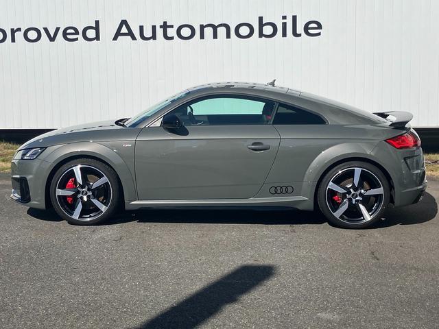 TTクーペ Sラインコンペティションプラス Sline マトリクスLEDヘッドライト ブラックスタイリング マグネティックライド プライバシーガラス クルーズコントロール 19インチアルミ レッドキャリパー RSリヤスポイラー(2枚目)