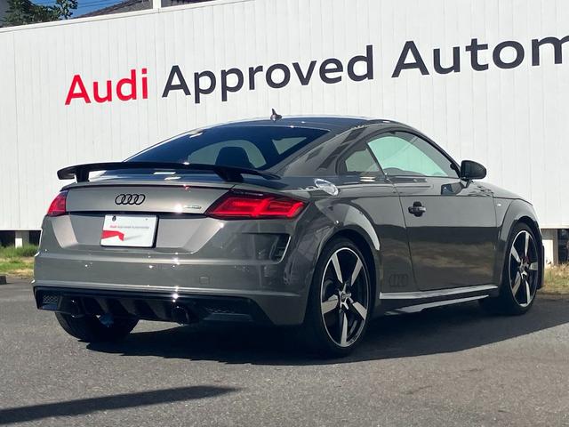 TTクーペ Sラインコンペティションプラス Sline マトリクスLEDヘッドライト ブラックスタイリング マグネティックライド プライバシーガラス クルーズコントロール 19インチアルミ レッドキャリパー RSリヤスポイラー(3枚目)