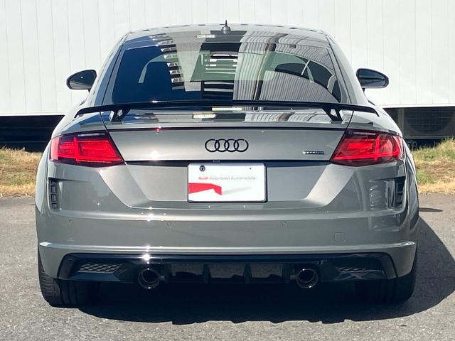 TTクーペ Sラインコンペティションプラス Sline マトリクスLEDヘッドライト ブラックスタイリング マグネティックライド プライバシーガラス クルーズコントロール 19インチアルミ レッドキャリパー RSリヤスポイラー(5枚目)