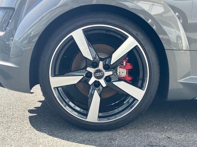 TTクーペ Sラインコンペティションプラス Sline マトリクスLEDヘッドライト ブラックスタイリング マグネティックライド プライバシーガラス クルーズコントロール 19インチアルミ レッドキャリパー RSリヤスポイラー(15枚目)