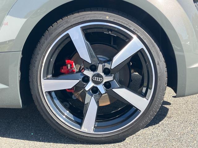 TTクーペ Sラインコンペティションプラス Sline マトリクスLEDヘッドライト ブラックスタイリング マグネティックライド プライバシーガラス クルーズコントロール 19インチアルミ レッドキャリパー RSリヤスポイラー(16枚目)