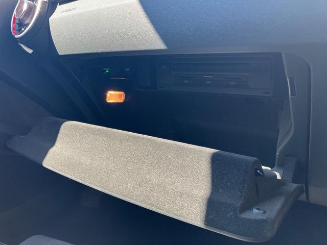 TTクーペ Sラインコンペティションプラス Sline マトリクスLEDヘッドライト ブラックスタイリング マグネティックライド プライバシーガラス クルーズコントロール 19インチアルミ レッドキャリパー RSリヤスポイラー(23枚目)