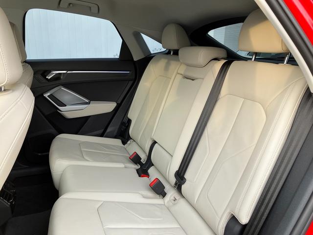 Q3スポーツバック 35TFSI アダプティブクルーズコントロール サイドアシスト レーンアシスト パーシャルレザーシート シートヒーター サラウンドビューカメラ バーチャルコックピット LEDヘッドライト 17インチアルミ(8枚目)