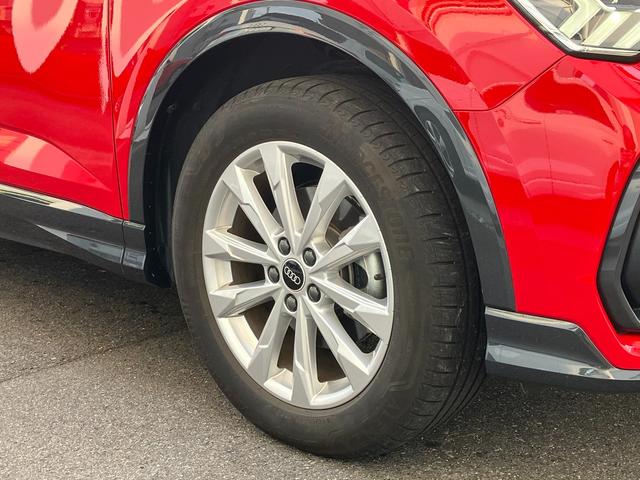 Q3スポーツバック 35TFSI アダプティブクルーズコントロール サイドアシスト レーンアシスト パーシャルレザーシート シートヒーター サラウンドビューカメラ バーチャルコックピット LEDヘッドライト 17インチアルミ(14枚目)