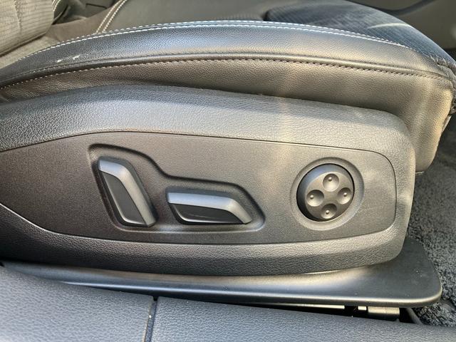 Ａ４アバント ４０ＴＤＩクワトロ　Ｓライン　Ｓライン　マトリクスＬＥＤヘッドライト　アダプティブクルーズコントロール　サイドアシスト　レーンアシスト　アルカンタラハーフレザーシート　電動シート　シートヒーター　サラウンドビューカメラ（20枚目）