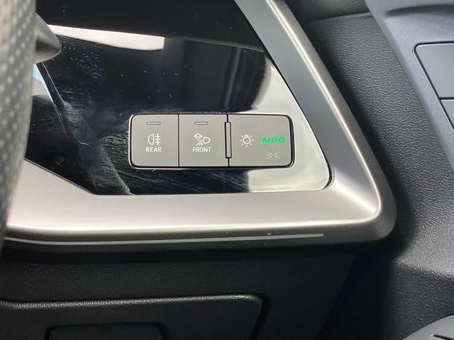 S3 スポーツバック ブラックスタイリング 19インチアルミ レザーシート プライバシーガラス マトリクスLEDヘッドライト 電動シート シートヒーター リヤカメラ コーナーセンサー バーチャルコックピット(18枚目)