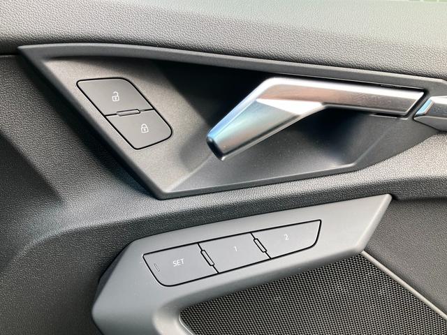 S3 スポーツバック ブラックスタイリング 19インチアルミ レザーシート プライバシーガラス マトリクスLEDヘッドライト 電動シート シートヒーター リヤカメラ コーナーセンサー バーチャルコックピット(20枚目)