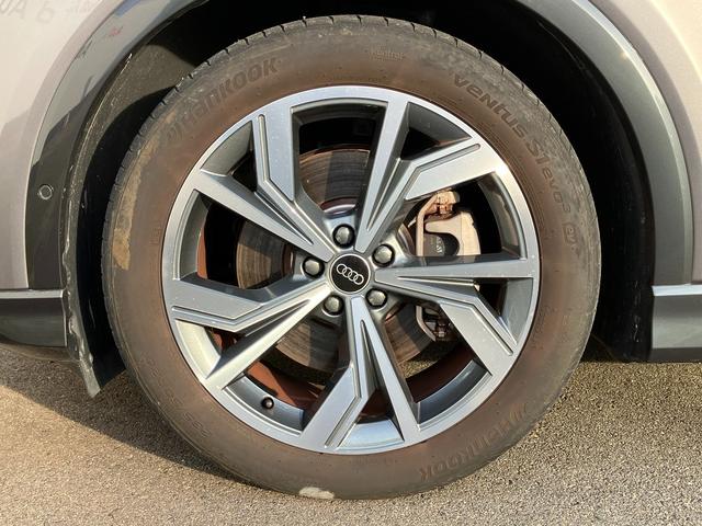 Ｑ４スポーツバック ｅ－トロン ４０ｅ－トロン　Ｓライン　アダプティブクルーズコントロール　サイドアシスト　レーンアシスト　レザーシート　サラウンドビューカメラ　バーチャルコックピット　マトリクスＬＥＤヘッドライト　２０インチアルミ（22枚目）