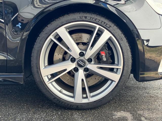 ＲＳ３ ベースグレード　アダプティブクルーズコントロール　サイドアシスト　レーンアシスト　レザーシート　シートヒーター　リヤカメラ　コーナーセンサー　マトリクスＬＥＤヘッドライト　１９インチアルミ　ＴＶチューナー（14枚目）