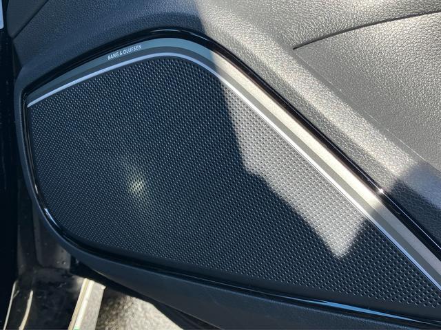 ＲＳ３ ベースグレード　アダプティブクルーズコントロール　サイドアシスト　レーンアシスト　レザーシート　シートヒーター　リヤカメラ　コーナーセンサー　マトリクスＬＥＤヘッドライト　１９インチアルミ　ＴＶチューナー（19枚目）