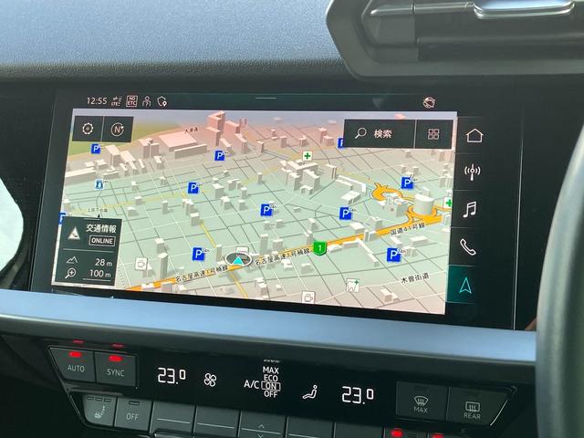 �l�l�h�i�r�Q�[�V�����V�X�e�����f���o���f�B�X�v���C�͉^�]���ɑ傫���ڐ����O�����ƂȂ��m�F���₷���ʒu�ɂ���A�i�r�Q�[�V�����̑��ɂ��G���^�[�e�C�����g��e��ݒ���������������܂��B