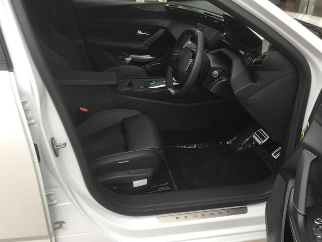 SW GTハイブリッド 新車保証継承/元試乗車/PHEV/サンルーフ/純正ナビ/電動テールゲート/電動シート/シートヒーター/ハンドルヒーター/LEDライト/ACC/セーフティブレーキ/レーンキープ/CarPlay/(34枚目)