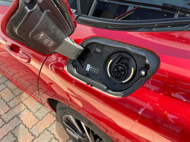 ＳＷ　ＧＴハイブリッド　正規認定中古車／禁煙車／ＡＣＣ／衝突軽減Ｂ／ＡｐｐｌｅＣａｒＰｌａｙ／ＡｎｄｒｏｉｄＡｕｔｏ／ナビ／Ｐゲート／Ｐシート／シートＨ／ＬＥＤヘッドライト／バックカメラ／車線逸脱警告／ＢＳＭ(46枚目)