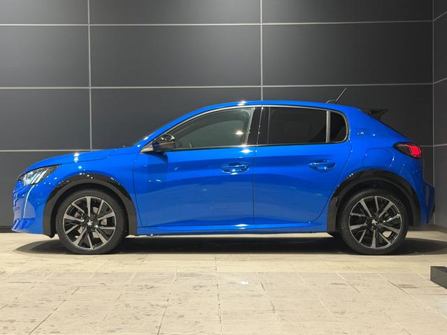 ２０８ ＧＴ　正規認定中古車／ＥＴＣ／パノラミックガラスルーフ／前席シートヒーター／バックカメラ／前後コーナーセンサー／ＡＣＣ／ＢＳＭ／ＡＡＣ／テップレザー＆アルカンタラシート／カープレイ／アンドロイドオート（9枚目）