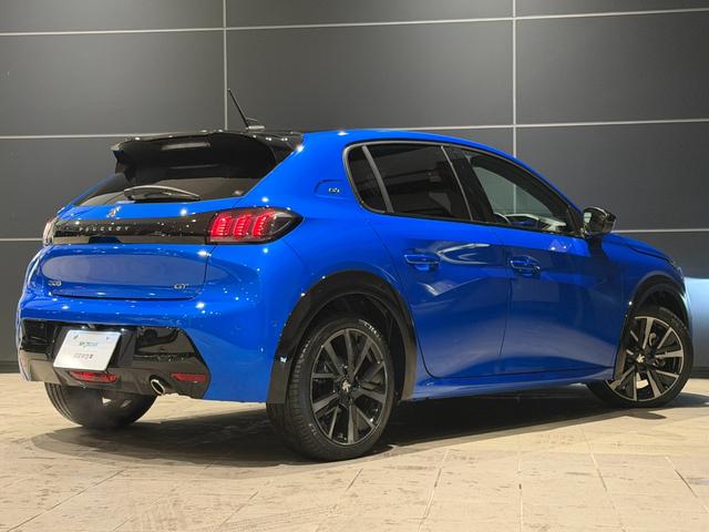 ２０８ ＧＴ　正規認定中古車／ＥＴＣ／パノラミックガラスルーフ／前席シートヒーター／バックカメラ／前後コーナーセンサー／ＡＣＣ／ＢＳＭ／ＡＡＣ／テップレザー＆アルカンタラシート／カープレイ／アンドロイドオート（12枚目）