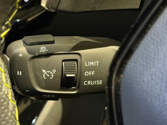 ２０８ ＧＴ　正規認定中古車／ＥＴＣ／パノラミックガラスルーフ／前席シートヒーター／バックカメラ／前後コーナーセンサー／ＡＣＣ／ＢＳＭ／ＡＡＣ／テップレザー＆アルカンタラシート／カープレイ／アンドロイドオート（36枚目）