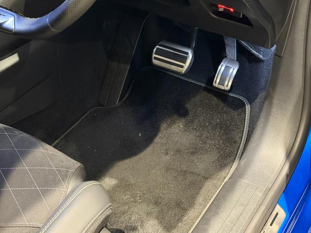 ２０８ ＧＴ　正規認定中古車／ＥＴＣ／パノラミックガラスルーフ／前席シートヒーター／バックカメラ／前後コーナーセンサー／ＡＣＣ／ＢＳＭ／ＡＡＣ／テップレザー＆アルカンタラシート／カープレイ／アンドロイドオート（52枚目）