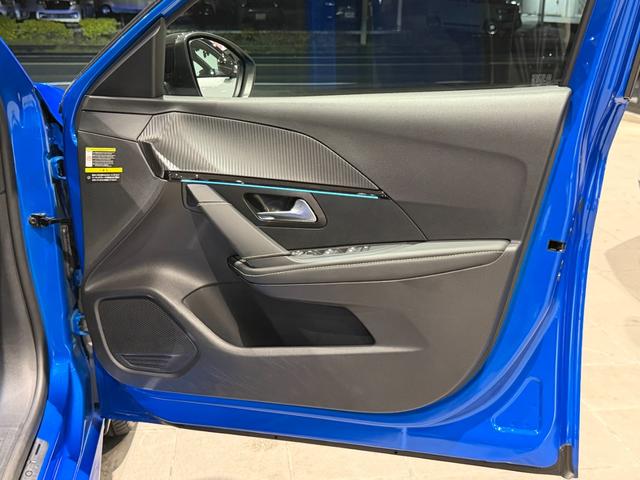 ２０８ ＧＴ　正規認定中古車／ＥＴＣ／パノラミックガラスルーフ／前席シートヒーター／バックカメラ／前後コーナーセンサー／ＡＣＣ／ＢＳＭ／ＡＡＣ／テップレザー＆アルカンタラシート／カープレイ／アンドロイドオート（63枚目）