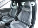 助手席も当然、綺麗・清潔に仕上げております!内装の綺麗なお車は気持ちが良いですし、コンディションのいい車が多いです!
