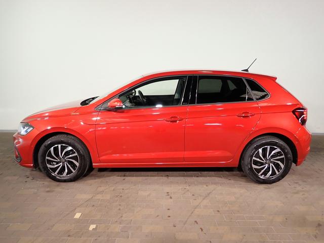 ���X�̃V���b�s���O���烍���O�h���C�u�A�o�J���X���g������ɗD�ꂽ��Ƃ肠��R���p�N�g�ȃT�C�Y���ł��B