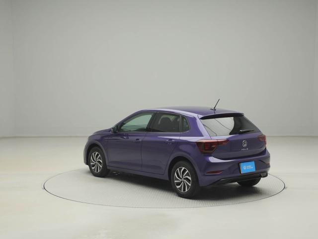 ポロ 認定中古車 アダクティブクルーズコントロール(全車速追従機能付き) レーンキープアシスト パークディスタンスコントロール レーンチェンジアシスト リヤトラフィックアラート デジタルメータークラスター(5枚目)