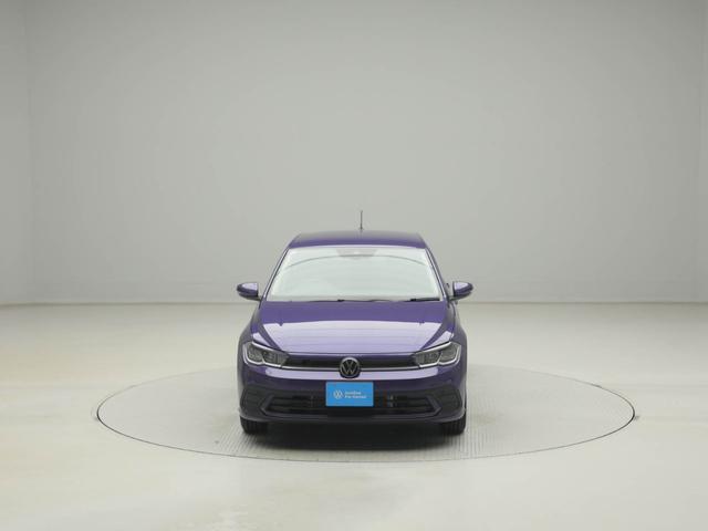 ポロ 認定中古車 アダクティブクルーズコントロール(全車速追従機能付き) レーンキープアシスト パークディスタンスコントロール レーンチェンジアシスト リヤトラフィックアラート デジタルメータークラスター(8枚目)