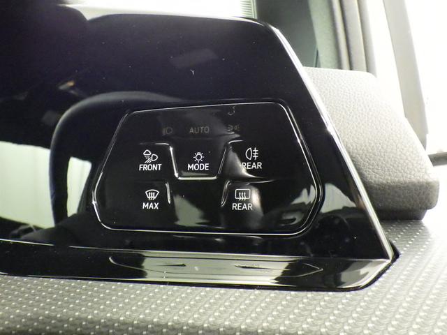 ゴルフ ｅＴＳＩ　Ｒライン　認定中古車　ワンセグＴＶ　シートヒーター　アルミホイール　スマートキー　盗難防止システム　記録簿　サイドエアバッグ　横滑り防止装置　アダプティブクルーズコントロール（9枚目）