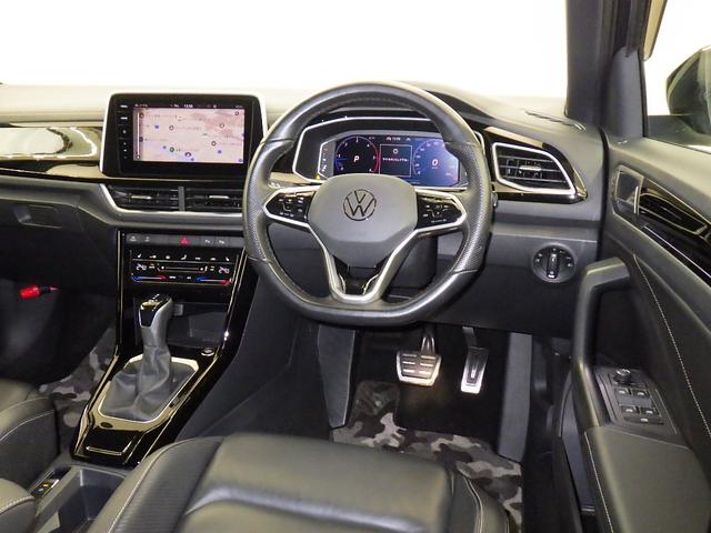 Ｔ－ロック ＴＤＩ　Ｒライン　認定中古車　シートヒーター　アルミホイール　スマートキー　盗難防止システム　記録簿　サイドエアバッグ　革シート　パワーシート　横滑り防止装置　オートクルーズコントロール（2枚目）