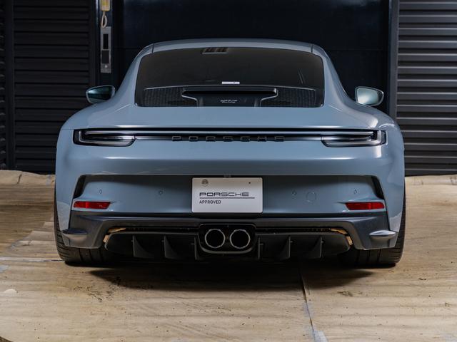 ９１１ ９１１ＧＴ３ツーリングパッケージ　アークティックグレー／ブラック　ＭＴ車両　右Ｈ　ツーリングパッケージ　クロノ　パッケージ　アダプティブ　スポーツシート　ポルシェダイナミックライトシステム　プラス（5枚目）