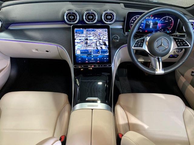 Ｃ２２０ｄ　４マチック　オールテレイン　レザーエクスクルーシブＰＫＧ　パノラミックＳ／Ｒ　レーダーセーフティＰＫＧ　３６０°カメラ　ヘッドアップディスプレイ　ミーコネクト　ベージュ本革　Ｆメモリー付パワーシート＆ヒーター　キーレスゴー(33枚目)