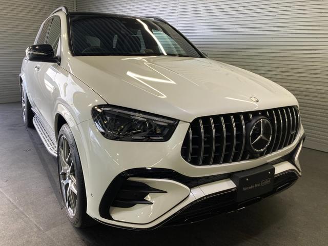 ＧＬＥ５３　４マチック＋　ＡＭＧデザインＰＫＧ　パノラミックＳ／Ｒ　レーダーセーフティＰＫＧ　ヘッドアップディスプレイ　ブルメスタサウンド　３６０°カメラ　赤黒本革　ＡＭＧカーボンファイバーインテリアトリム　Ｆベンチレーター(6枚目)