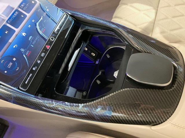 ＳＬ ＳＬ６３　４マチック＋　ＡＭＧパフォーマンスＰＫＧ　ＡＭＧカーボンＰＫＧ　ナッパレザーマキアートベージュ／チタニウムグレー　ブルメスタハイエンド３Ｄサウンドシステム　レーダーセーフティＰＫＧ　ブルメスタサウンド　エアスカーフ（21枚目）