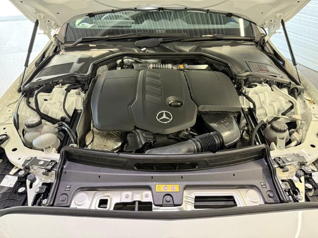 Ｃクラスステーションワゴン Ｃ２２０ｄステーションワゴンアバンギルドＡＭＧライＰ　ベーシックＰＫＧ　ドライバーズＰＫＧ　パノラミックＳ／Ｒ　ヘッドアップディスプレイ　レーダーセーフティＰＫＧ　パワーゲート／フットオープナー　ワイヤレスチャージ　３６０°カメラ　メモリー付パワーシート（54枚目）