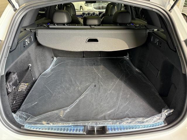 Ｃクラスステーションワゴン Ｃ２２０ｄステーションワゴンアバンギルドＡＭＧライＰ　ベーシックＰＫＧ　ドライバーズＰＫＧ　パノラミックＳ／Ｒ　ヘッドアップディスプレイ　レーダーセーフティＰＫＧ　パワーゲート／フットオープナー　ワイヤレスチャージ　３６０°カメラ　メモリー付パワーシート（61枚目）