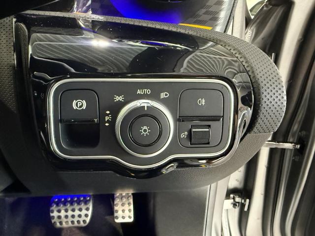 Ａクラス Ａ４５　Ｓ　４マチック＋　ファイナルエディション　ＡＭＧナイトＰＫＧ　ＡＭＧエクステリアナイトＰＫＧＩＩ　ＡＭＧエアロダイナミクスＰＫＧ　１９インチアルミホイール鍛造　ＡＭＧブラックブレーキキャリパー　ＡＭＧパフォーマンスシート　パノラミックＳ／Ｒ（18枚目）