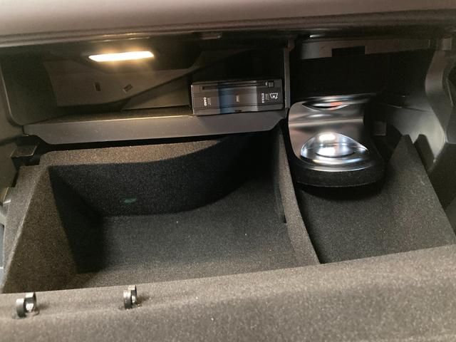 ＥＱＣ ＥＱＣ４００　４マチック　ＡＭＧライン　レザーエクスクルーシブＰＫＧ　ガラススライディングルーフ　レーダーセーフティＰＫＧ　ヘッドアップディスプレイ　Ｆタイヤ２本交換付　メモリー付パワーシート＆ヒーター＆ベンチレーター＆リラクゼーション機能（57枚目）