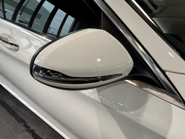 Ｃクラス Ｃ２２０ｄローレウスエディションスポーツプラスパック　レーダーセーフティＰＫＧ　Ｆメモリー付パワーシート＆シートヒーター　ヘッドアップディスプレイ　ワイヤレスチャージ　バックカメラ　パワートランク／フットオープナー付　キーレスゴー　ＡＲＴＩＣＯレザー（12枚目）