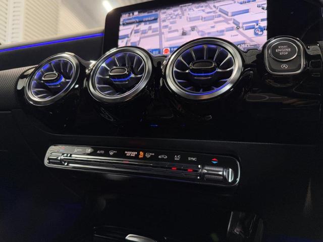 Ａクラス Ａ２００ｄ　ＡＭＧラインパッケージ　レーダーセーフティＰＫＧ　Ｆメモリー付パワーシート＆シートヒーター　ワイヤレスチャージ　キーレスゴー　メルセデスミーコネクト　バックカメラ　ＬＥＤライト　レザーＡＲＴＩＣＯ／ＭＩＣＲＯＣＵＴ　純正ナビ（27枚目）