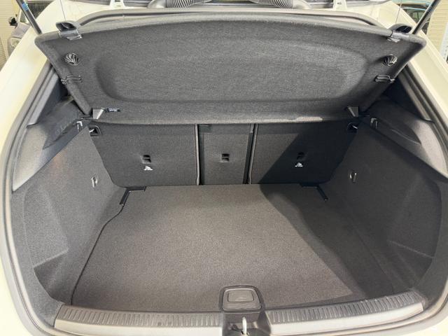 Ａクラス Ａ２００ｄ　ＡＭＧラインパッケージ　レーダーセーフティＰＫＧ　Ｆメモリー付パワーシート＆シートヒーター　ワイヤレスチャージ　キーレスゴー　メルセデスミーコネクト　バックカメラ　ＬＥＤライト　レザーＡＲＴＩＣＯ／ＭＩＣＲＯＣＵＴ　純正ナビ（51枚目）