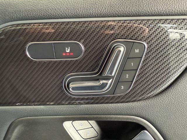 GLAクラス GLA200d 4マチック アーバンスターズ ドライビングアシスタンスPKG 360°カメラ オフロードエンジニアリングPKG Fメモリー付パワーシート&ヒーター デジタルコックピットディスプレイ 20インチAW パワーゲート/フットオープナー付(15枚目)