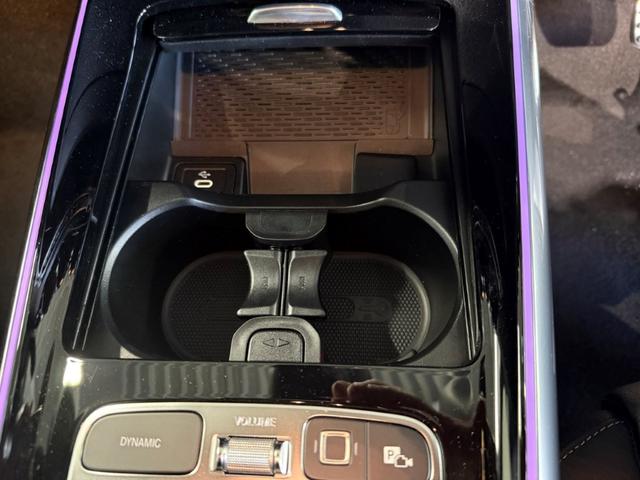 GLAクラス GLA200d 4マチック アーバンスターズ ドライビングアシスタンスPKG 360°カメラ オフロードエンジニアリングPKG Fメモリー付パワーシート&ヒーター デジタルコックピットディスプレイ 20インチAW パワーゲート/フットオープナー付(26枚目)